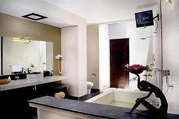 The Rishi Hotel 4*